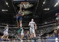 费城76人险胜印第安纳步行者，NBA东部前六稳固(费城76人vs步行者)